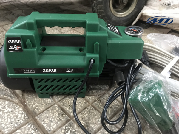 Máy rửa xe ZUKUI S3 Xanh (2000W 220V)